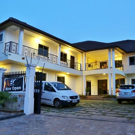 Ajiringano Eden Vale Hotel מראה חיצוני תמונה