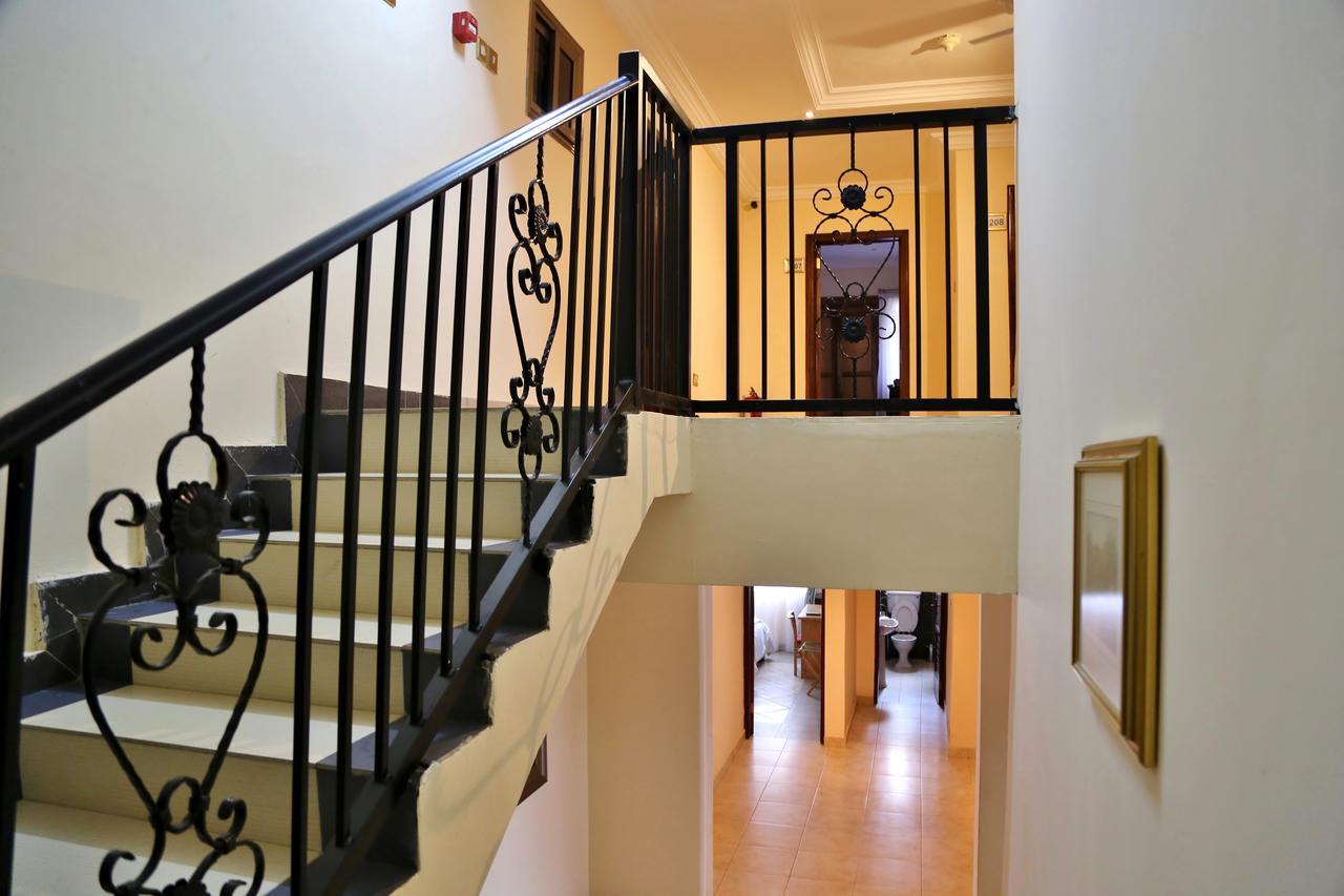 Ajiringano Eden Vale Hotel מראה חיצוני תמונה
