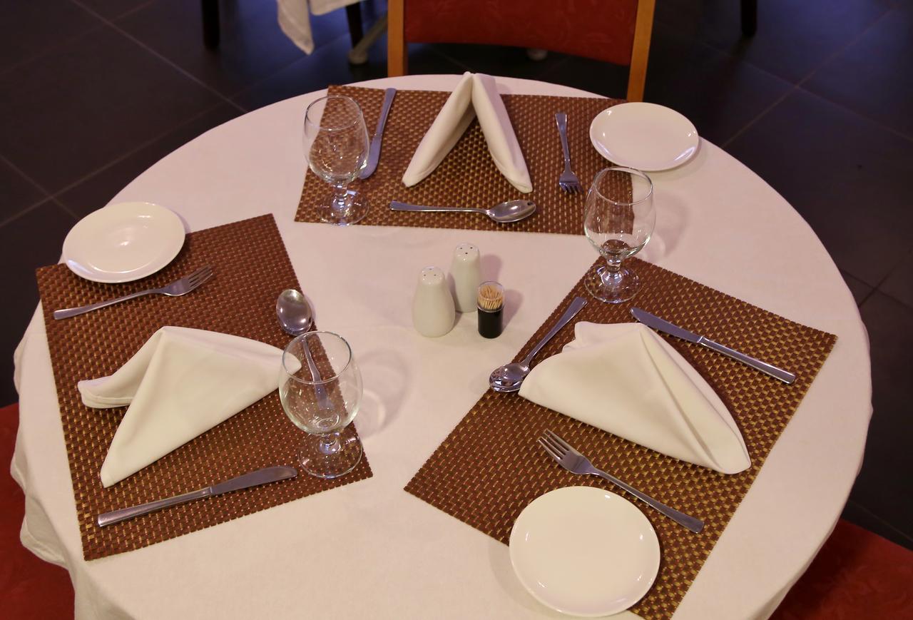 Ajiringano Eden Vale Hotel מראה חיצוני תמונה