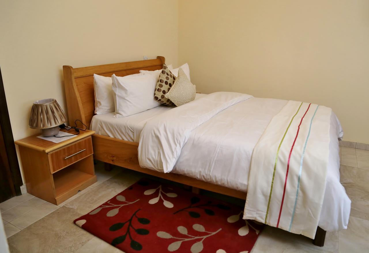 Ajiringano Eden Vale Hotel מראה חיצוני תמונה