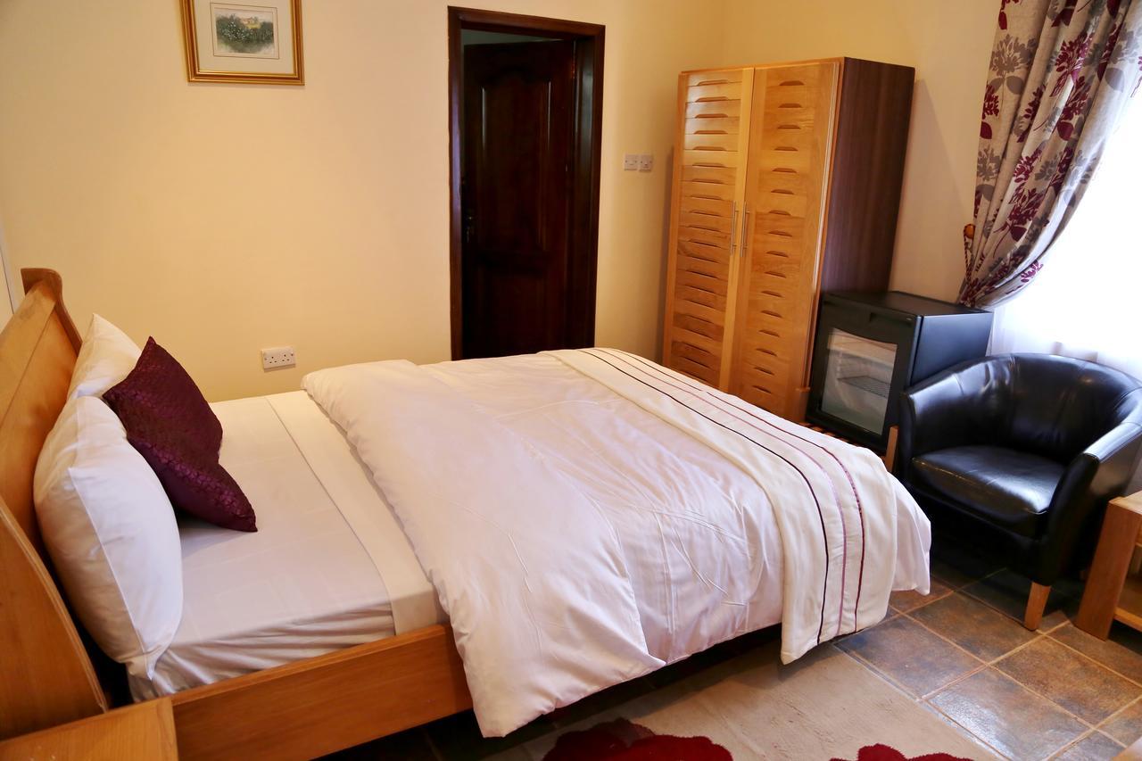 Ajiringano Eden Vale Hotel מראה חיצוני תמונה