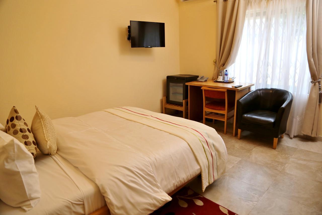 Ajiringano Eden Vale Hotel מראה חיצוני תמונה