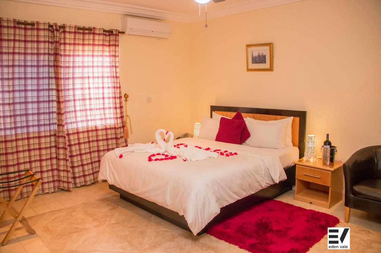 Ajiringano Eden Vale Hotel מראה חיצוני תמונה