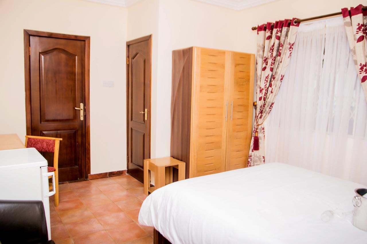 Ajiringano Eden Vale Hotel מראה חיצוני תמונה