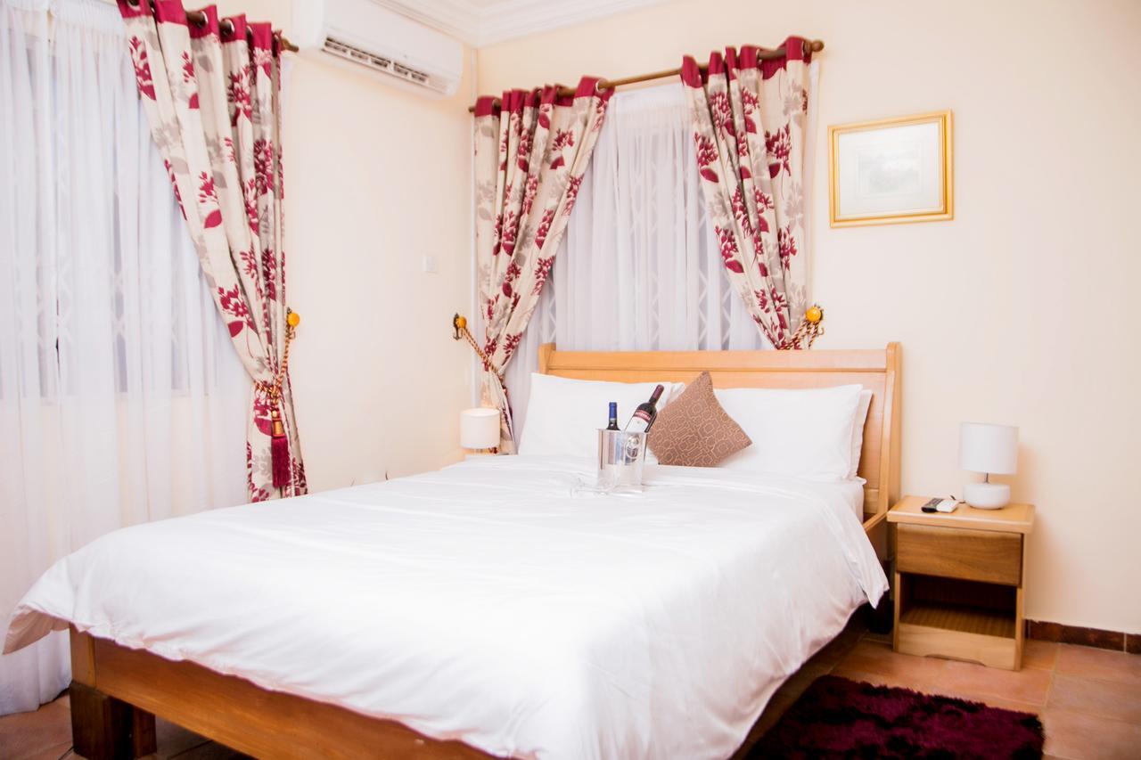 Ajiringano Eden Vale Hotel מראה חיצוני תמונה