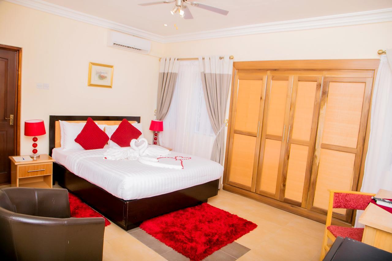 Ajiringano Eden Vale Hotel מראה חיצוני תמונה
