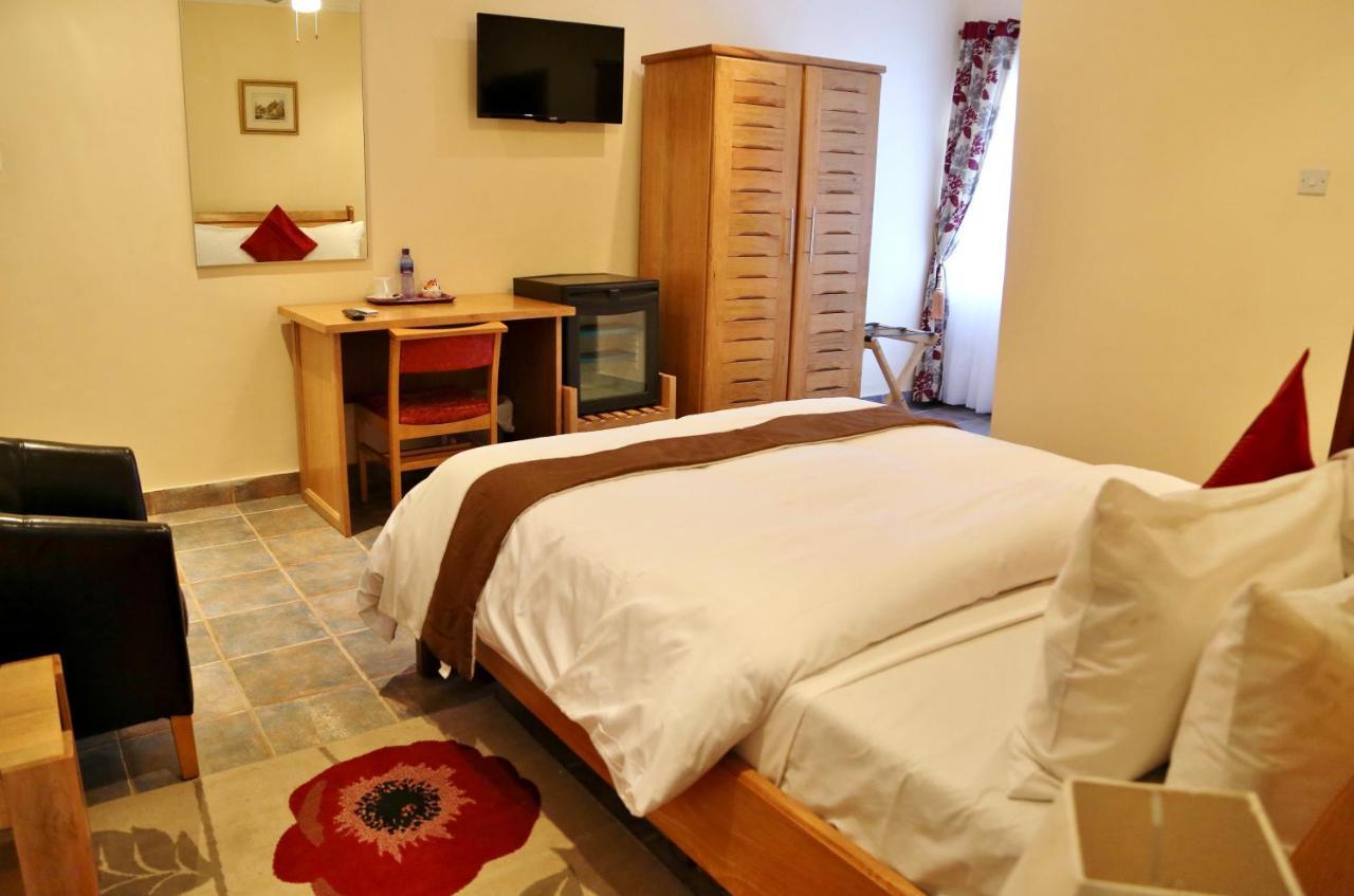 Ajiringano Eden Vale Hotel מראה חיצוני תמונה